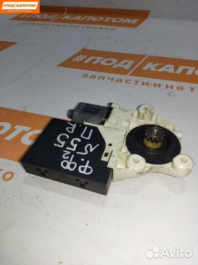 Моторчик стеклоподъемника передний правый Ford 2