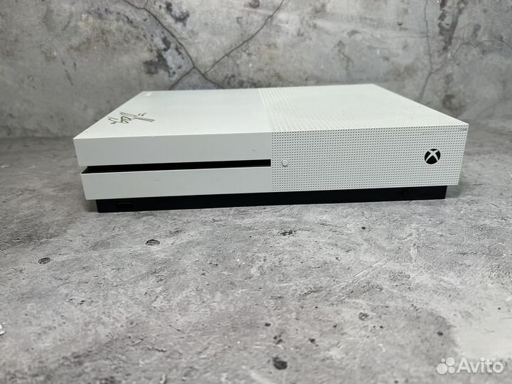 Xbox one s 1tb с дисководом