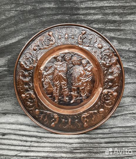 Медное кашпо тарелка