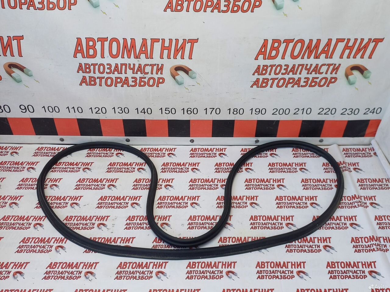 Уплотнитель крышки багажника Джили Кулрей SX11