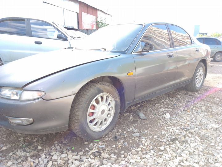 В разборе Мазда Енус\Mazda Eunos 500 2л v6