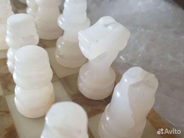 Шахматы из оникса