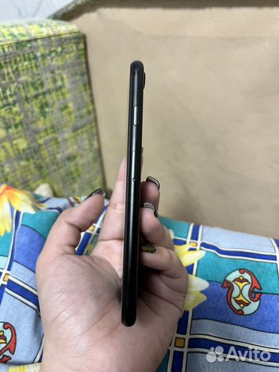 iPhone 7, 32 ГБ