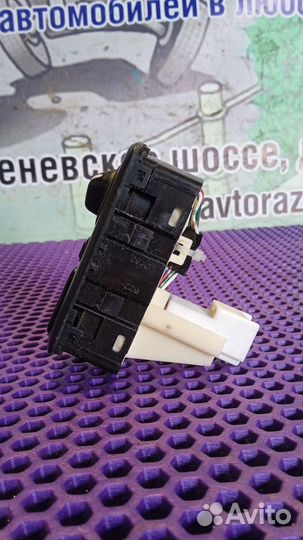 Блок управления подвеской Toyota Land Cruiser Prad