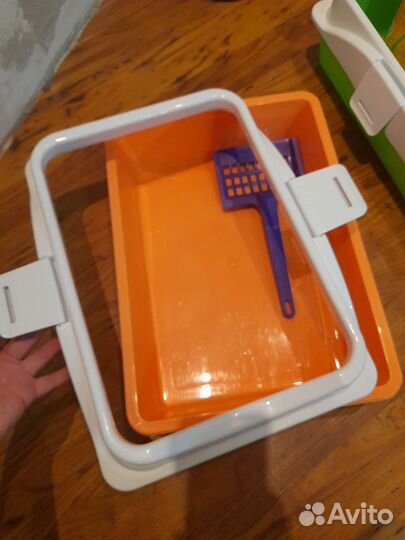 Лоток для кошек или собак и наполнитель