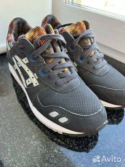 Кроссовки asics gel lyte 37