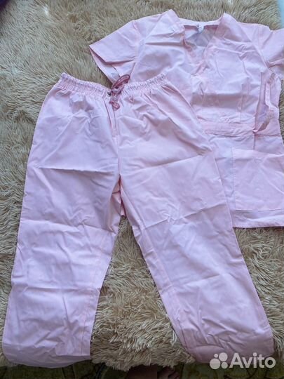 Медицинский костюм женский