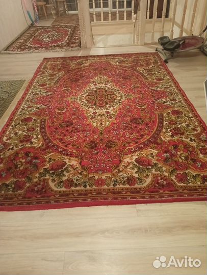 Ковры шерстяные