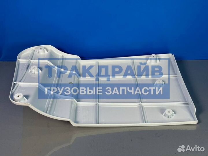 Дефлектор кабины для Фав J7 4180 верхний правый