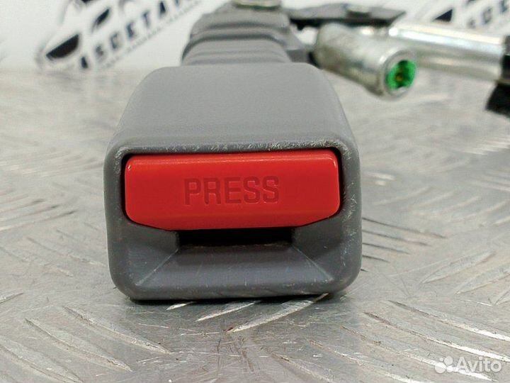 Замок ремня безопасности передний правый Hyundai