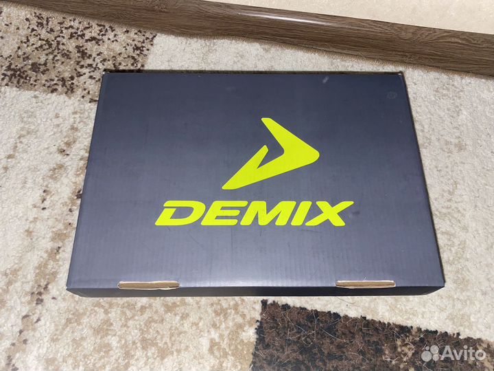 Кроссовки для волейбола 40 размер