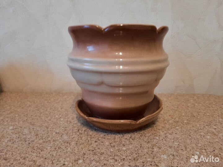 Горшок керамический с подставкой