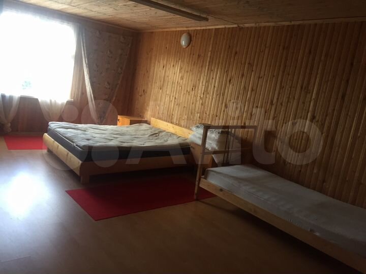 Дом 390 м² на участке 12 сот.