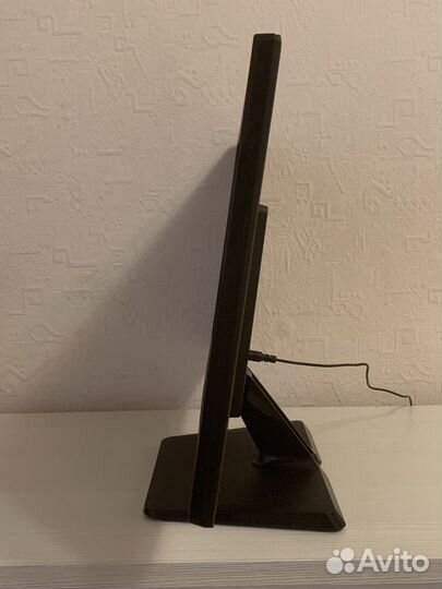 Монитор LG flatron E2242