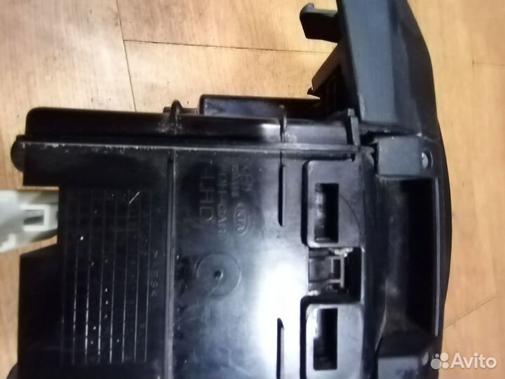 Блок кнопок обогрева сидений Хендай i 30