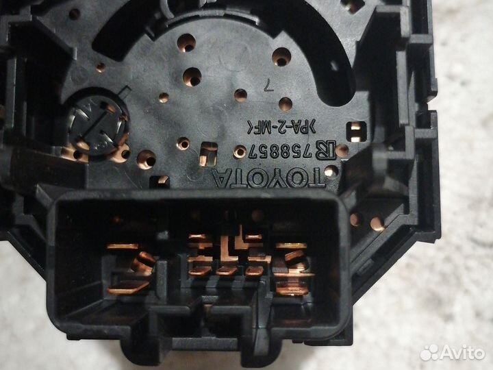 Переключатель кондеционера Toyota yris 2