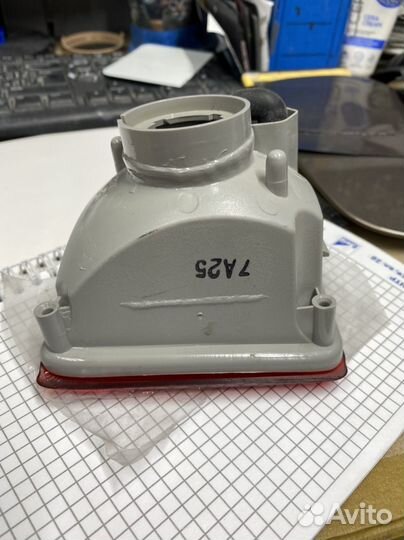 Задняя противотуманная фара правая Kia Spectra