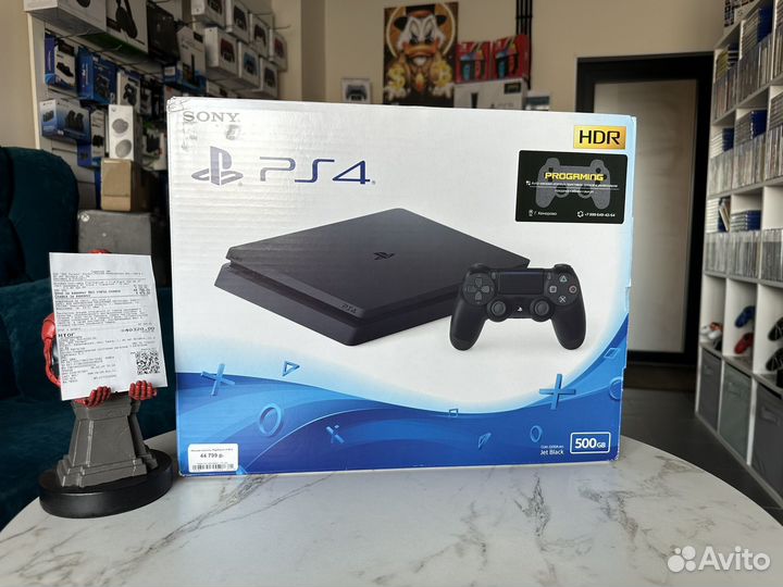 Sony PS4 Slim 500GB 1год гарантии состояние новой