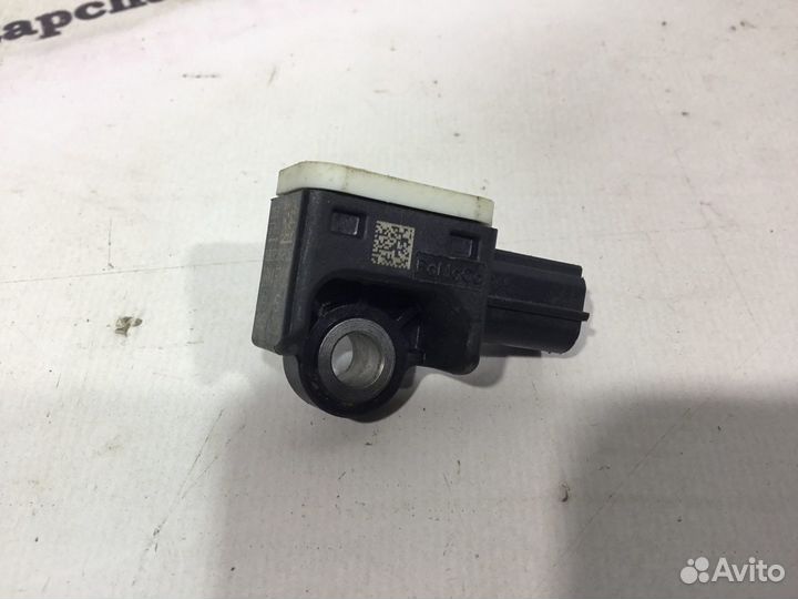 Датчик удара Mazda 3 BL 2009-2013