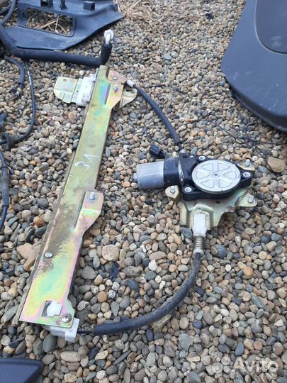 Стеклоподъёмник на Чери Индис,Chery Indis