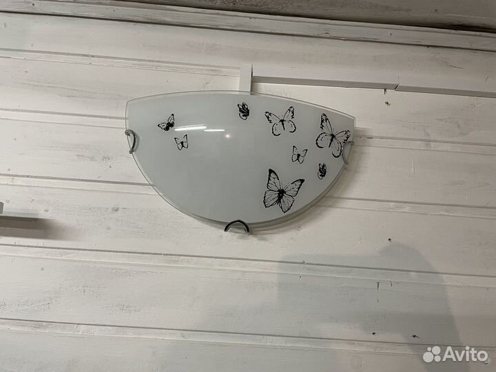 Светильники настенные 2 штуки