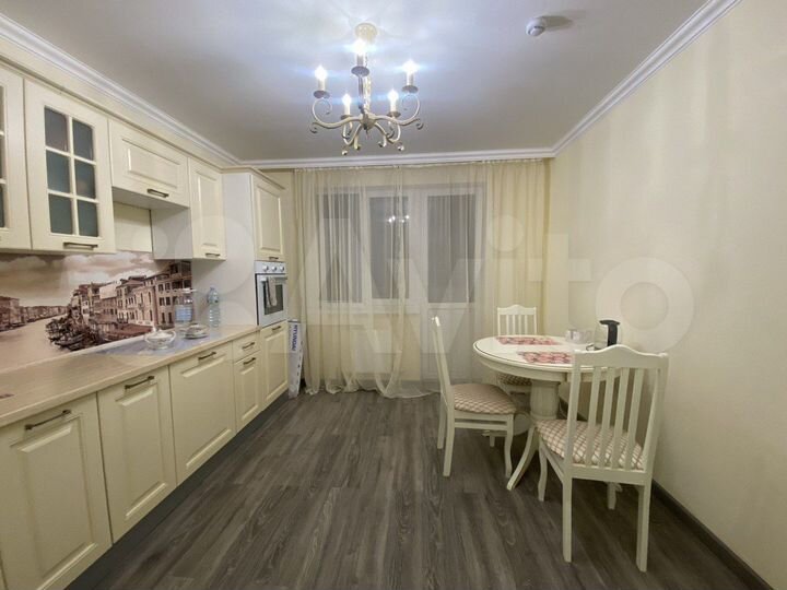 2-к. квартира, 67 м², 6/10 эт.