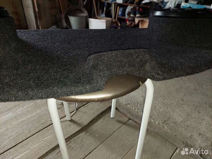 Акустическая полка на гранту