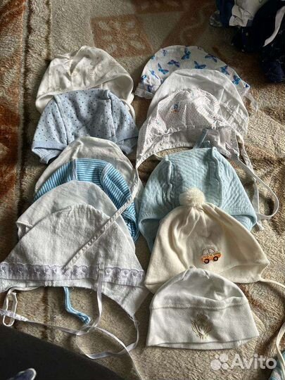 Чепчик для новорожденных. Шапочки. Пинетки