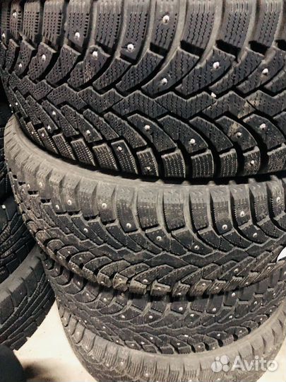 Pirelli Formula Ice 215/50 R17