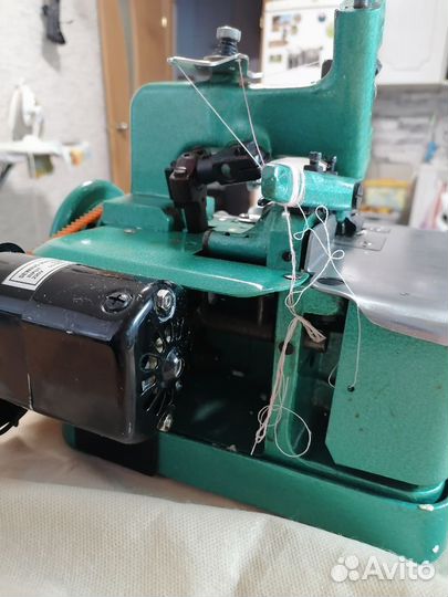 Оверлок yamata GN1-2D