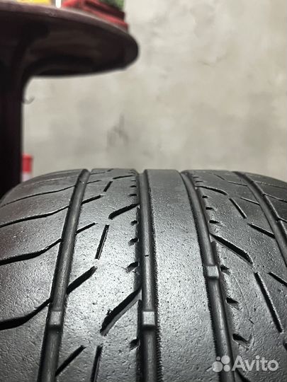 Toyo DRB 225/40 R19