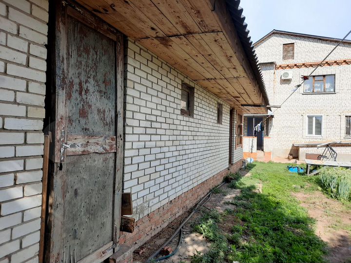 Дом 202 м² на участке 10 сот.