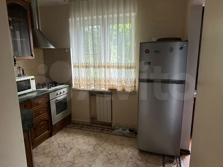 2-к. квартира, 55 м², 4/4 эт.