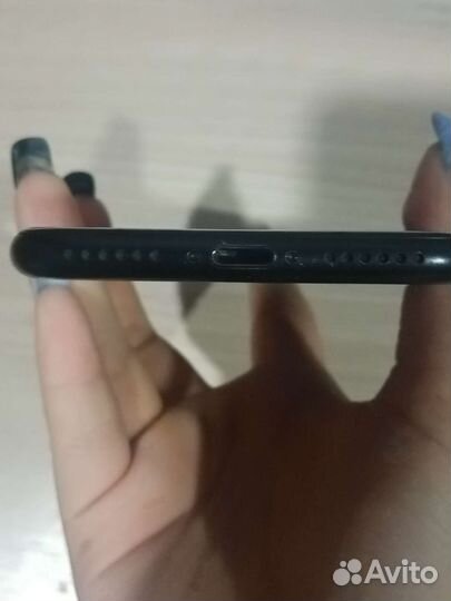 Телефон iPhone 7 32gb