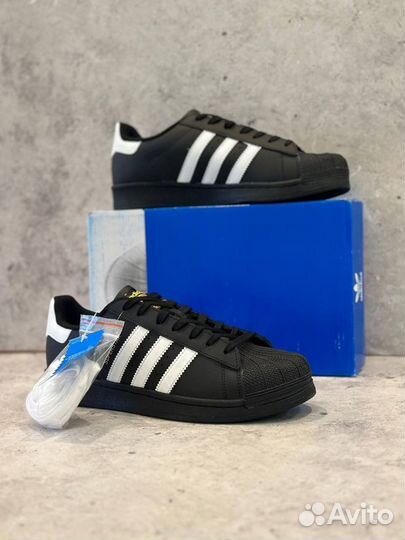 Adidas superstar