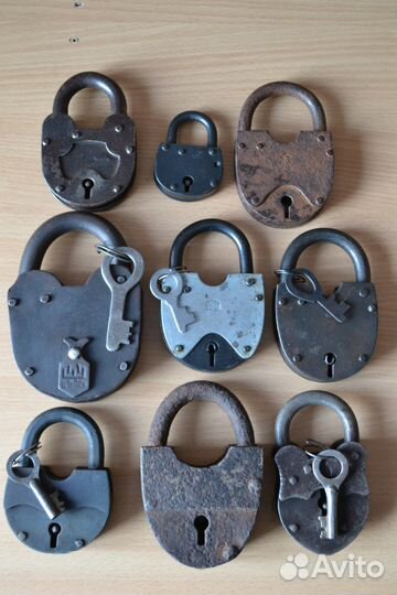 Старые амбарные замки