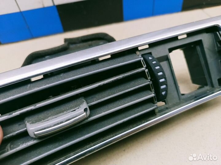 Дефлектор воздушный A6 C6,4F 2005-2011