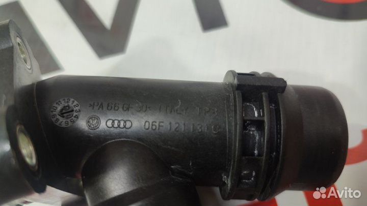 Фланец системы охлаждения Volkswagen Passat 3C5