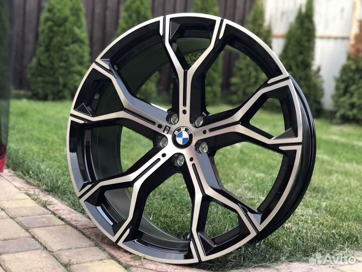 Новые диски на BMW R21 741 стиль