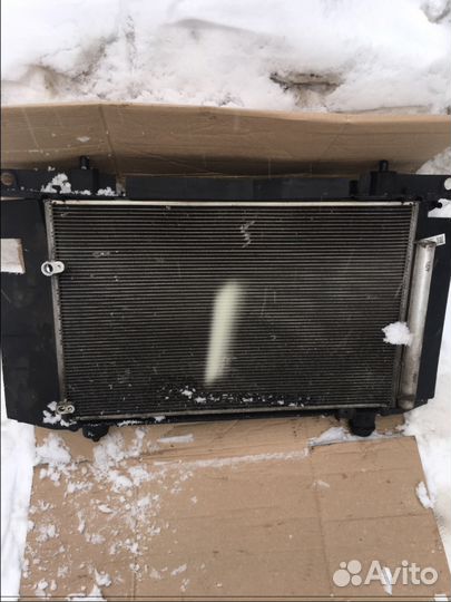 Диффузор радиатора Тойота Аурси Toyota Corolla