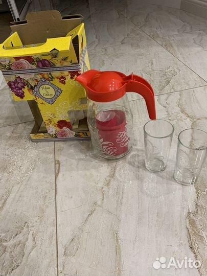 Новый набор кувшин и 2 стакана