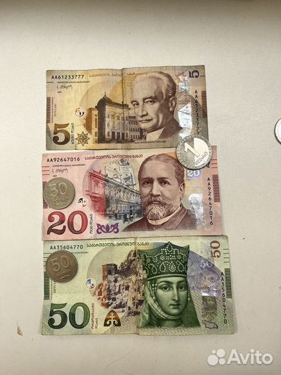 Продам грузинские лари