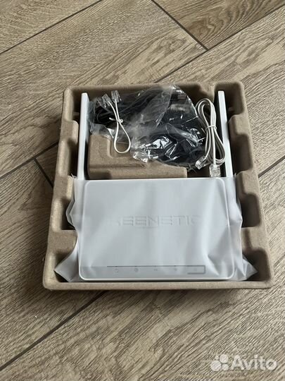 Keenetic DSL (KN-2010)