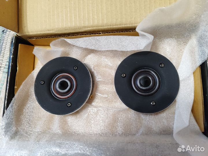 ScanSpeak Revelator R2904