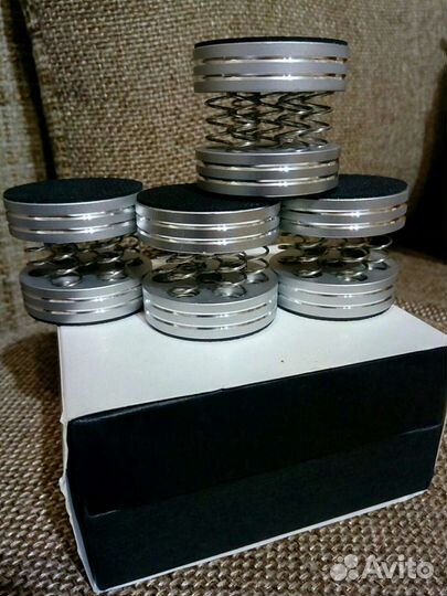 Ножки шипы подставки для аппаратуры