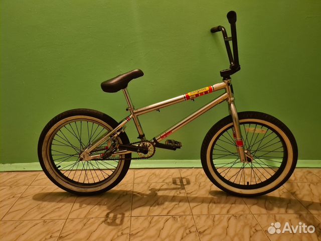 Трюковой велосипед бмх mongoose legion