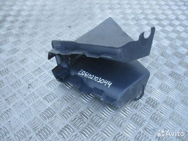 Кожух рулевой колонки Scania 1735822