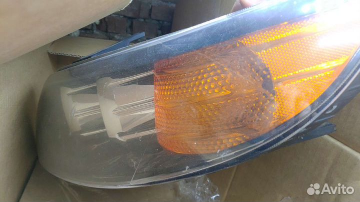 Фара передняя левая Kia Sorento XM