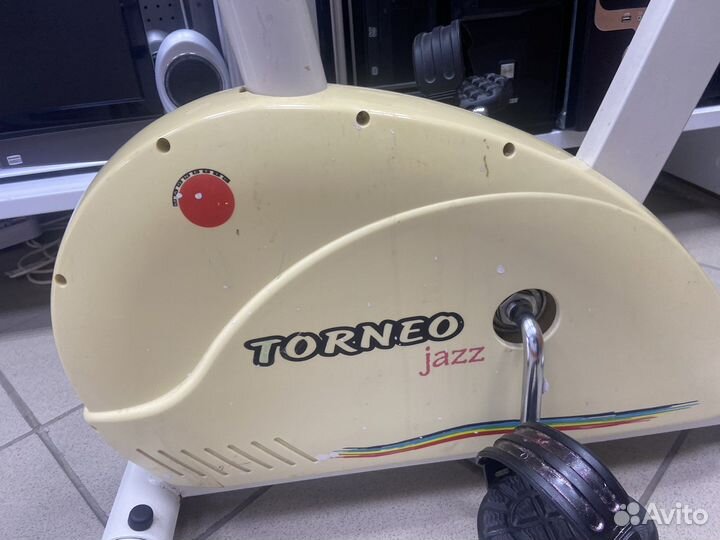 Велотренажер torneo