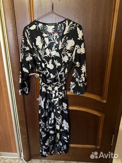 Платье женское вечернее атласное 48 размер